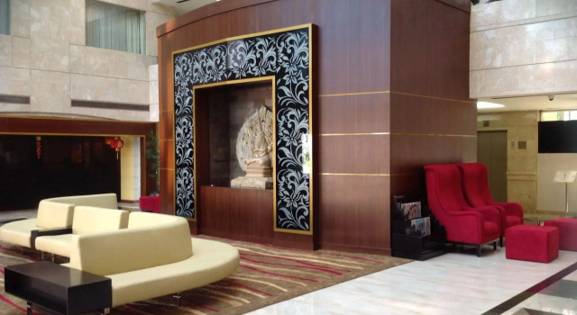 Surabaya Suites Hotel Powered by Archipelago