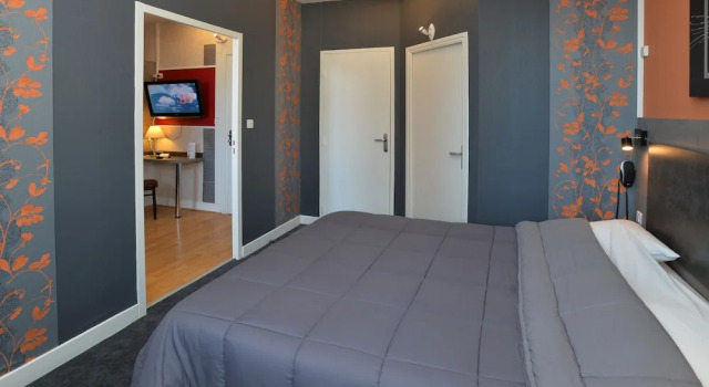 Полулюкс Hôtel La Croix Blanche