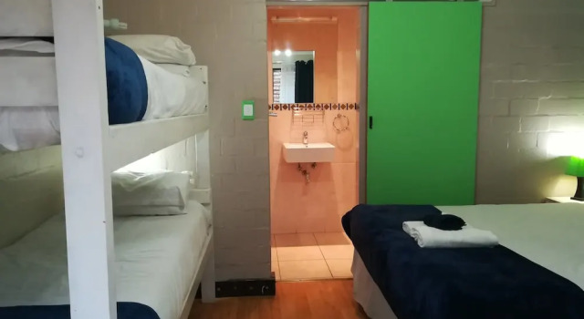 Номер Standard Saltycrax Backpackers and Surf Hostel