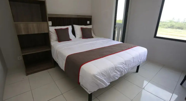 Capital O 95049 Aurora Rooms Riverdale, Rezervovat Hotel Cikarang West Java