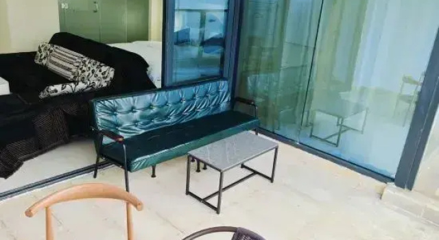 Двухместный люкс с 2 комнатами с видом на море Beihai Huanan Thematic Scenic Apartment (Beihai Golden Beach Beibu Bay No.1)