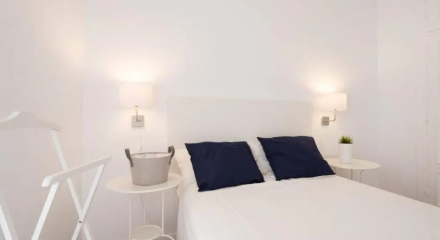 FUN BUILDING FLATS by HOMEABOUT, Забронировать Апартаменты/квартира Малага - центр Малага, рядом с Музей Кармен Тиссен
