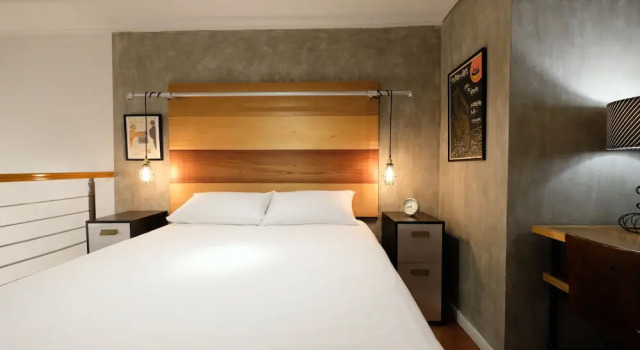Номер Standard Eton Residences by StayHome Asia