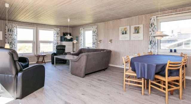 6 Person Holiday Home in Ringkobing, Prenota Hotel Ringkøbing 