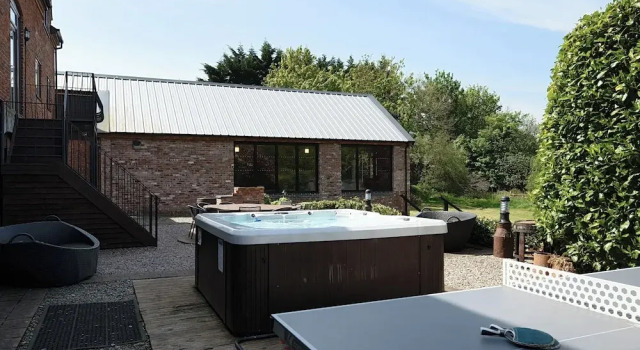 Home Farm, Забронировать Фермерский дом Трефнант Клоид