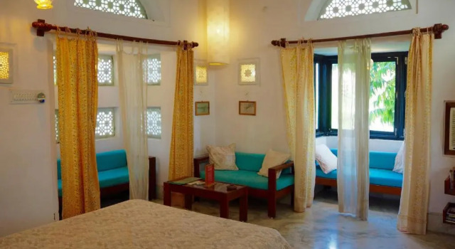 Двухместный номер Deluxe с балконом и с красивым видом из окна Dia Homestay