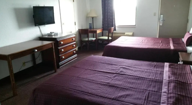 Четырёхместный номер Classic Hoosier Inn- Portland