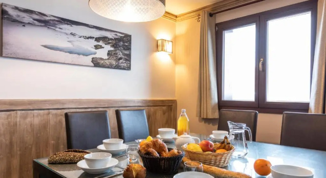 Кровать в общем номере Chalet des Neiges