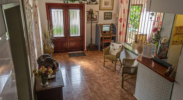 Hostal Valencia, Rezerwuj Hotel Hotele w Majorka z basenem, Basen