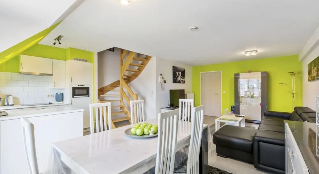 Апартаменты с балконом Nice Duplex Located in the Market Square