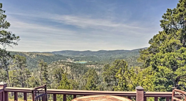 Large Ruidoso Home w/ Stunning Views & Hot Tub!