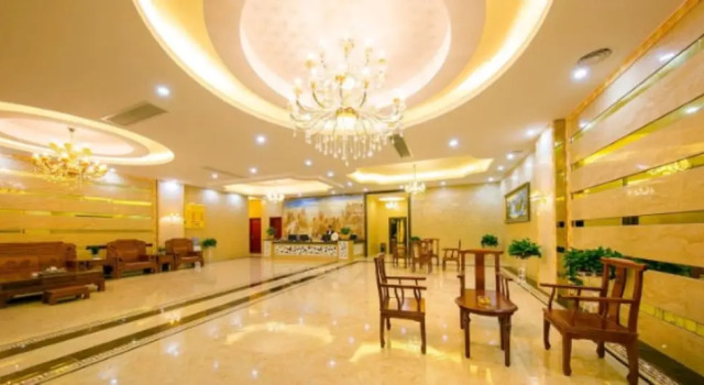 Yuehang Hotel, Rezerwuj Hotel Hotele w Zhuhai z parkingiem, Parking