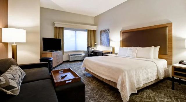 Двухместный люкс SpringHill Suites by Marriott Atlanta Kennesaw