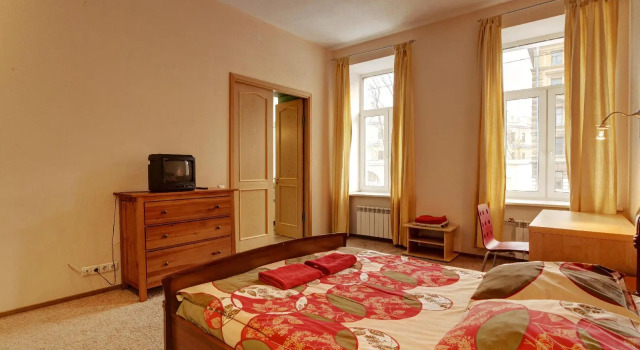 STN Apartments on Griboedov Canal Quay, Забронировать Апартаменты/квартира Отели Санкт-Петербурга с парковкой, рядом с Станция метро «Сенная Площадь», Парковка