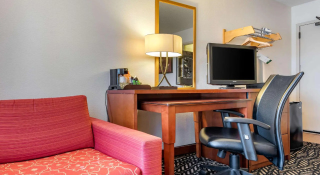 Двухместный номер Standard Quality Inn Falconer - Jamestown