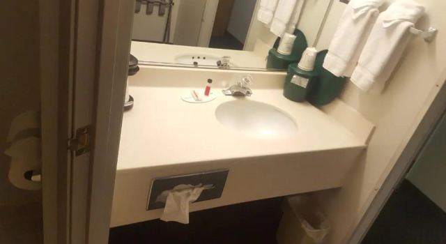 Четырёхместный номер Deluxe Baymont by Wyndham Coeur D Alene