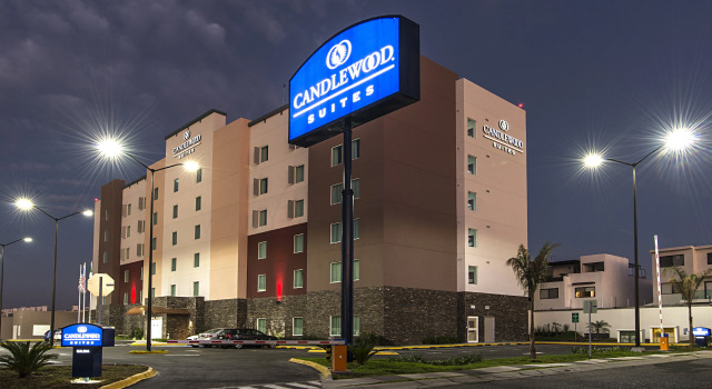 Candlewood Suites - Queretaro Juriquilla by IHG, Забронировать Отель Отели Хурикилья с парковкой, Парковка