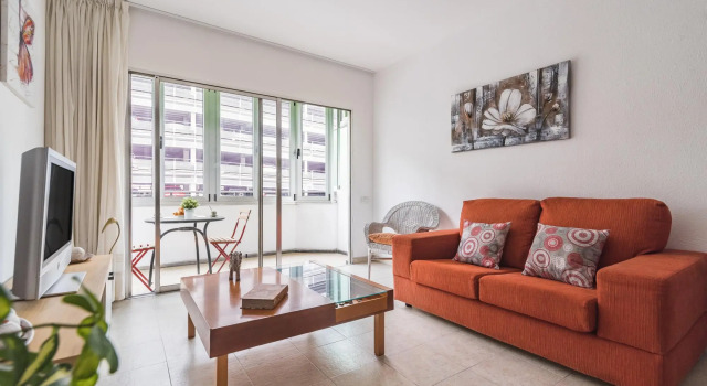 Home2Book Comfy Apt Las Palmas Center Triana, Забронировать Отель Лас-Пальмас-де-Гран-Канария Гран-Канария, рядом с Каса-де-Колон
