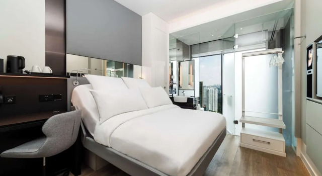 Двухместный номер Plus Premium YOTEL Singapore Orchard Road