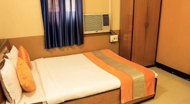Номер Standard Hotel Bengal -100m from Park Circus 7 Point