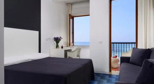 Трёхместный номер Standard с видом на море Hotel La Playa