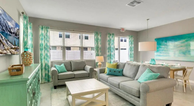 Коттедж Four Bedrooms Townhome 5116