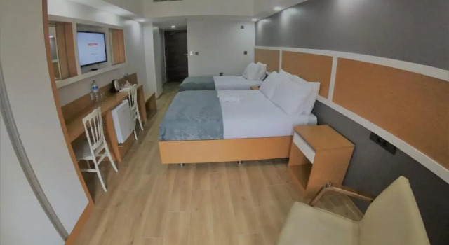 Трёхместный номер Standard с балконом ASİWA HOTEL