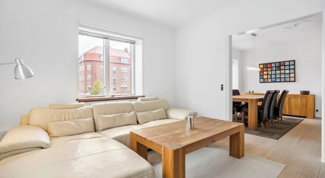 Апартаменты с балконом Cozy 2-bed Apartment in Aalborg