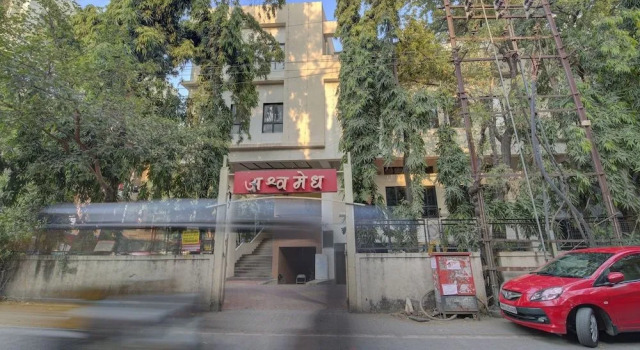 OYO 24981 Hotel Ashwamedh Residency