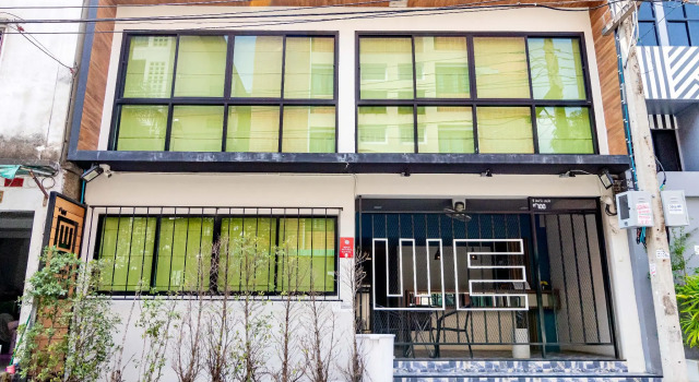 We Living Space, Забронировать Отель Бангкапи Бангкок