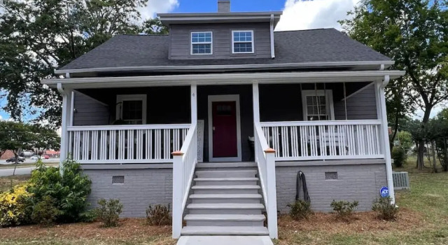 Historic Home in Downtown Greer Shop,eat & Sleep, Book Hotel Greer South Carolina