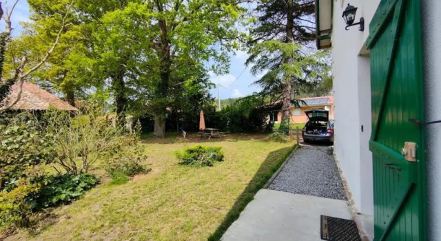 Апартаменты Appartement 4/6 pers, jardin, 6 km de la plage