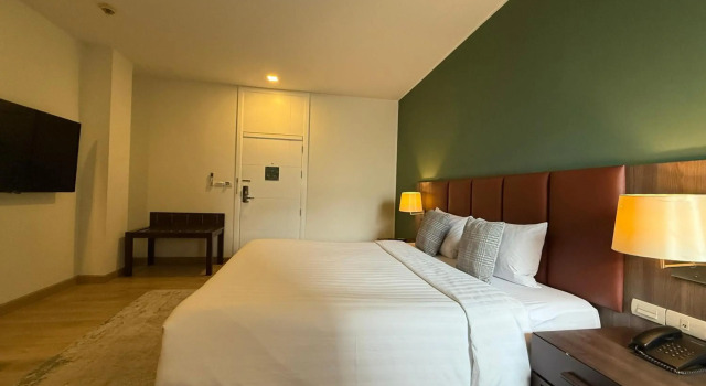 The Legacy Hotel Nana Sukhumvit, Aspira Collection, Забронировать Отель Ваттана Бангкок, рядом с Развлекательный центр Nana Plaza