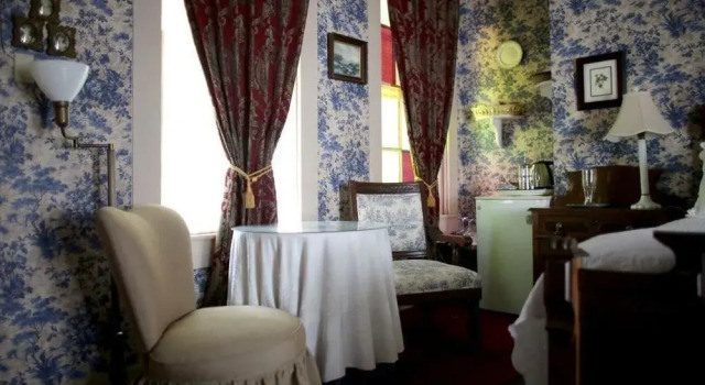 A Yellow Rose B&B, Забронировать Отель «постель и завтрак» Отели Сан-Антонио 3 звезды, рядом с Alamo Plaza, 3*