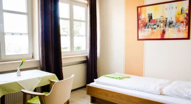 Wallfahrts-Gaststätte Heilbrünnl, Buchen Sie Hotel Roding Oberpfalz