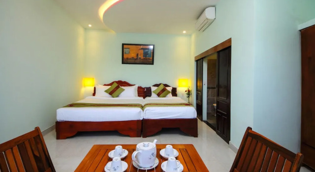 Трёхместный семейный номер Standard с балконом Hoi An Sea Sunset Villa & Bar