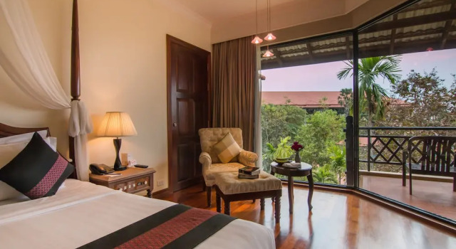Семейный номер Deluxe с 2 комнатами с балконом Angkor Palace Resort & Spa