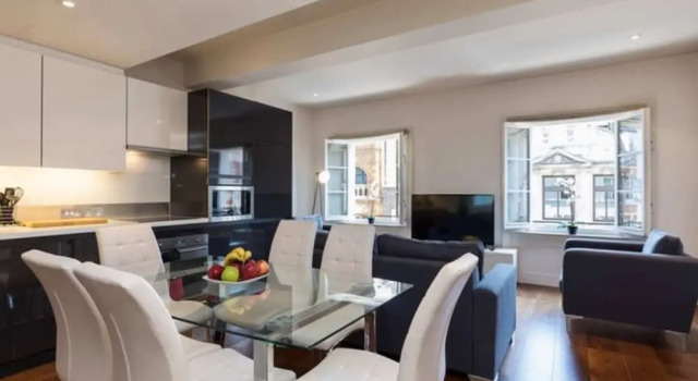 Prestigious 3br Family Flat in Mayfair by Hyde Park + Wifi, Забронировать Отель Отели Англии 3 звезды, 3*