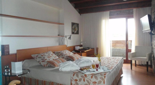 Hotel Parque de Monfragüe, Book Hotel Hotels in Extremadura with a Pool, Swimming Pool