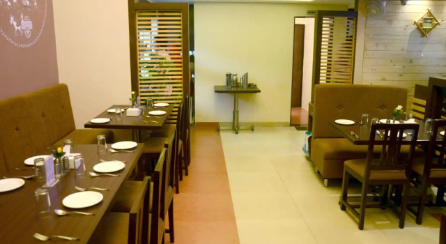 Hotel Alankar, Забронировать Отель Отели штата Махараштры 3 звезды, 3*