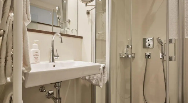 Трёхместный номер Standard Badhotel Restaurant Stauferland