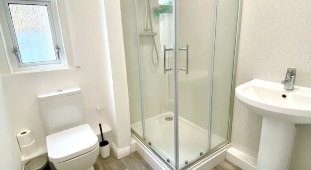 Апартаменты Spacious Two Bed Apartment in Poole
