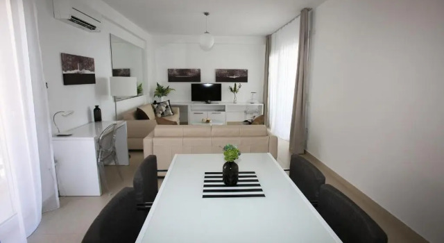 Апартаменты White Residence Luxury Apartments