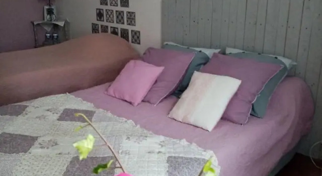 Le Chalet des Vignes, Rezerwuj Chalet Hotele w Red Perigord z basenem, Basen
