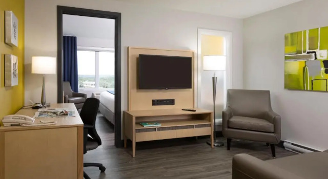 Полулюкс Holiday Inn Express Quebec City-Sainte Foy by IHG
