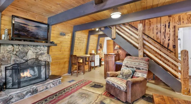 Wolf Cub Cabin#1946, Забронировать Дом для отпуска Биг-Бэар-Сити San Bernardino Mountains