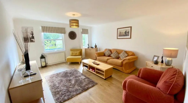 Апартаменты с 2 комнатами Riverside Gardens Apartment