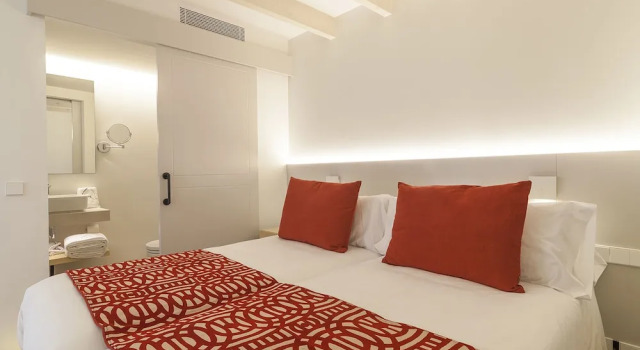 Номер Business Fil Suites