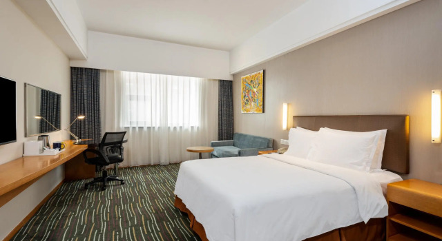 Двухместный номер Standard Holiday Inn Express Shanghai New Jinqiao by IHG