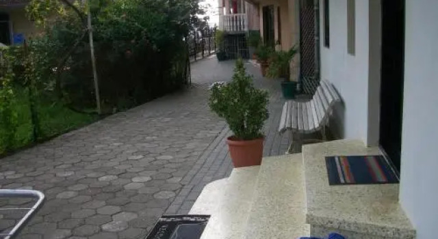 Rezo's Guest House, Book Guesthouse Kobuleti 
